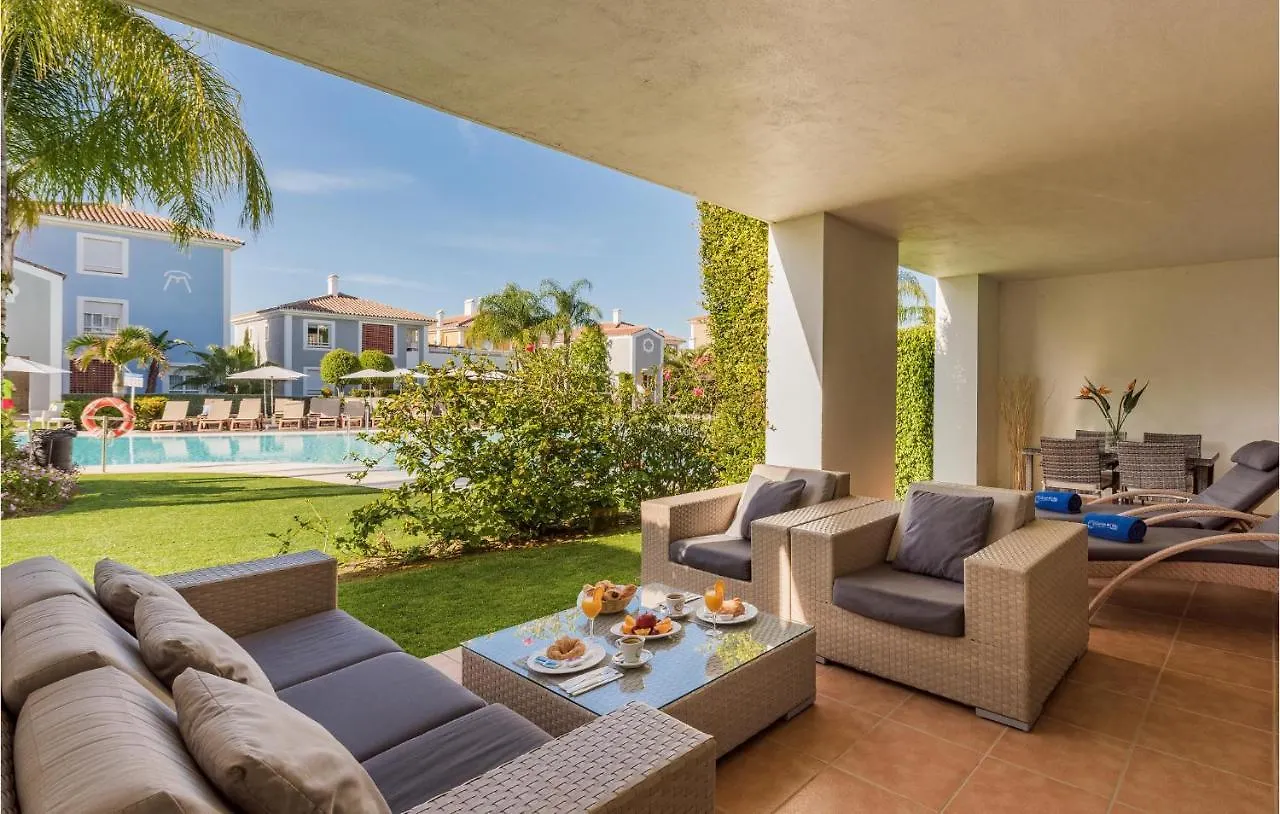 Awesome Apartment In Estepona With Kitchen